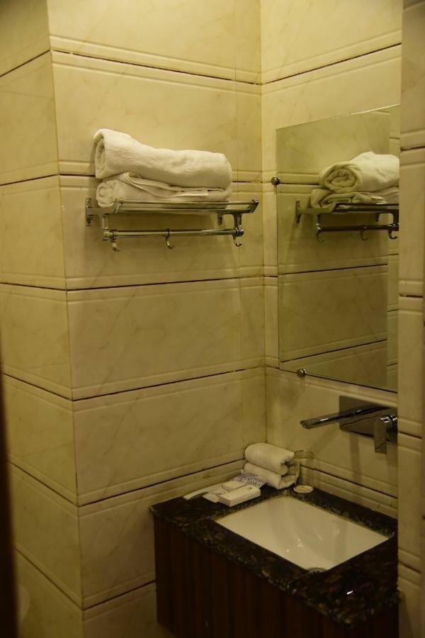 Hotel D S Inn Amritsar Eksteriør billede