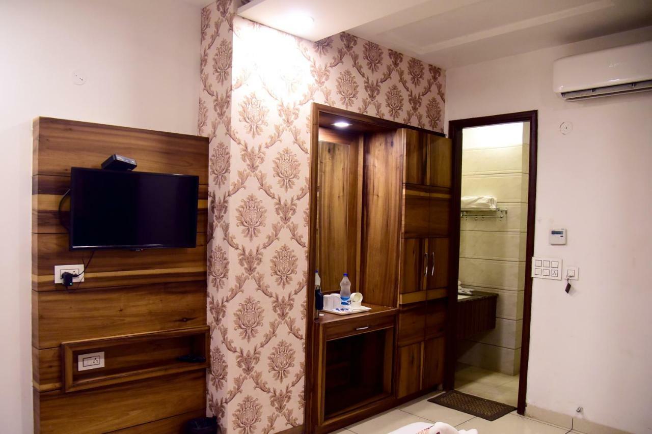 Hotel D S Inn Amritsar Eksteriør billede