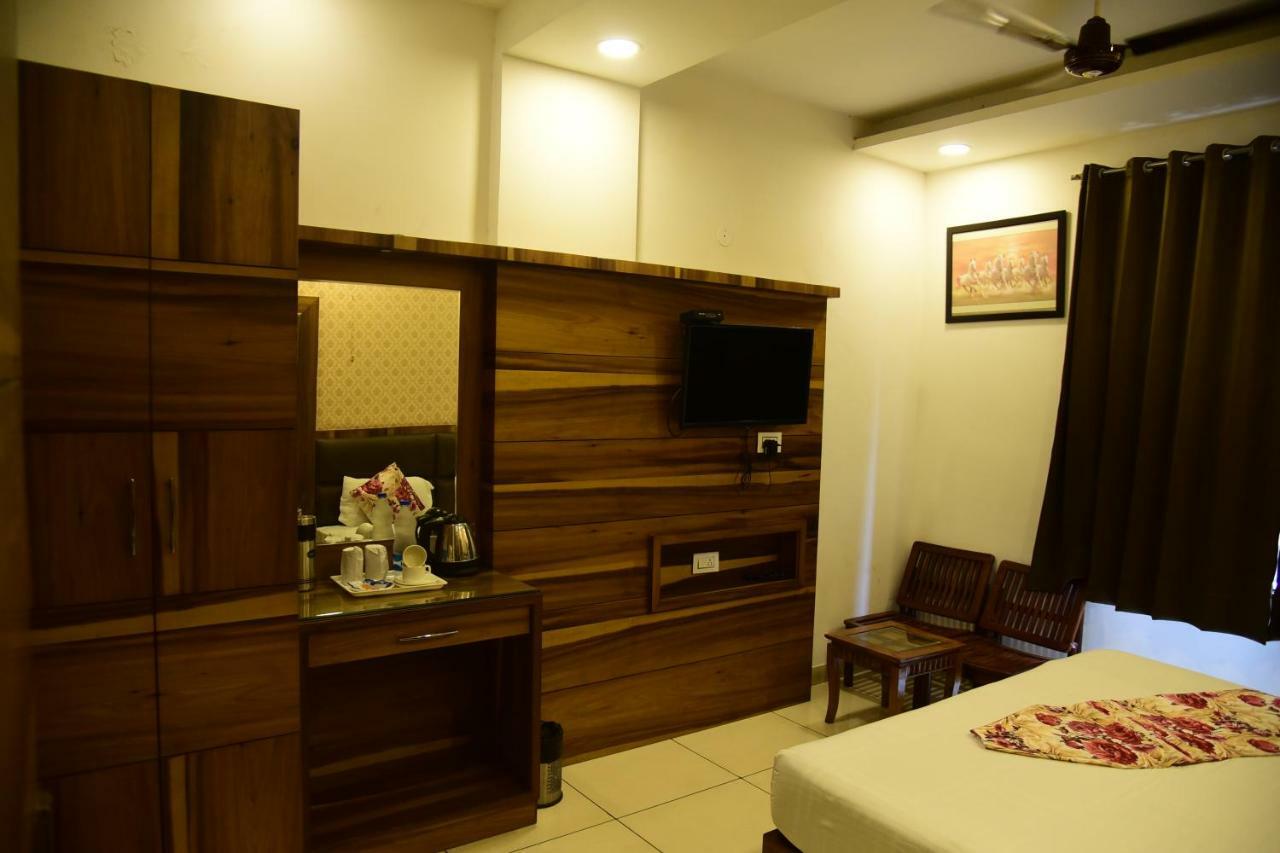 Hotel D S Inn Amritsar Eksteriør billede